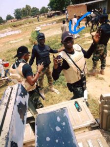 Female Police Officer tells Nigerians to stop criticizing them.dailyfamily.ng