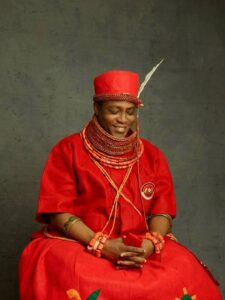 Oba of Benin celebrates 1st year anniversary with beautiful family picture.dailyfamily.ng