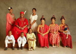 Oba of Benin celebrates 1st year anniversary with beautiful family picture.dailyfamily.ng