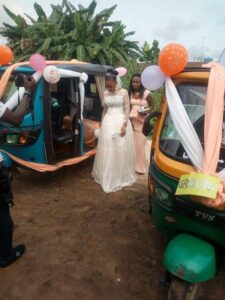 Bride, groom arrive wedding venue in 'Keke Napep' -dailyfamily.ng