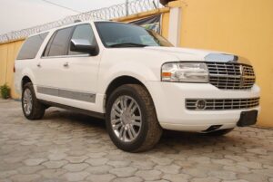 Widow gets Lincoln Navigator, sells it to start her business.dailyfamily.ng