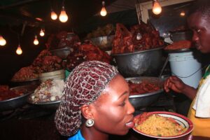 Lagos life: Food vendoring at its best -dailyfamily.ng