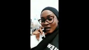 Young lady rescued from jumping off CMS Bridge in Lagos.dailyfamily.ng