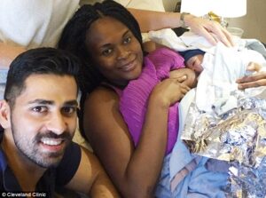 41-year-old woman delivers baby on flight.dailyfamily.ng