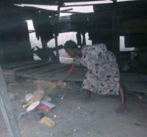 Mad Woman Gives Birth and Abandons Baby by the Roadside-dailyfamily.ng