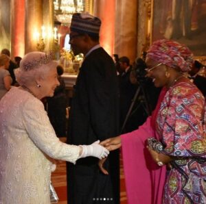 See How Aisha Buhari Exchanged Handshake with Queen Elizabeth II.dailyfamily.ng