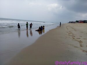 Foreigners Enjoy Their Holiday at Eleko Beach Lagos4.dailyfamily.ng