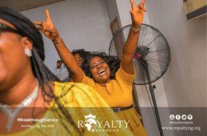 Members Celebrate As Pastor David Adeoye Welcomes First Child4.dailyfamily.ng