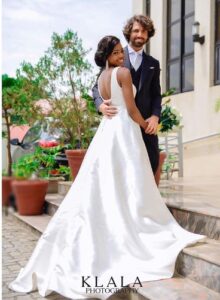 Oyinbo Man Marries His Akwa Ibom Bride2.dailyfamily.ng