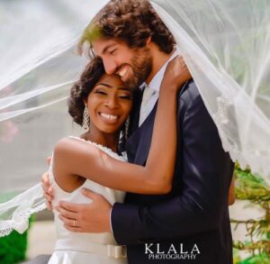 Oyinbo Man Marries His Akwa Ibom Bride5.dailyfamily.ng