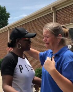 Teacher In Tears As Parents Give Her Brand New Car2.dailyfamily.ng