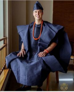 Oyinbo Man Stuns In Agbada As He Weds Yoruba Bride5.dailyfamily.ng