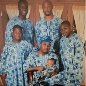 See Nigerian Singer Davido In Old Family Photo.dailyfamily.ng