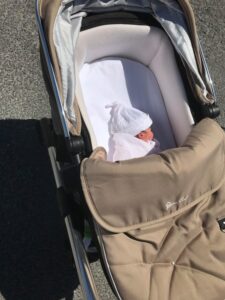 Woman Goes Around With Her Dead Baby For Weeks2.dailyfamily.ng